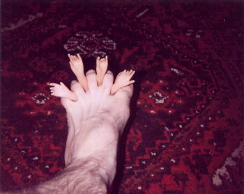 fingerfeet.jpg